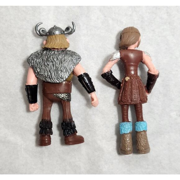 How To Train Your Dragon 5" Snotlout And 5" Astrid Action Figures Pre-owned - Picture 2 of 6